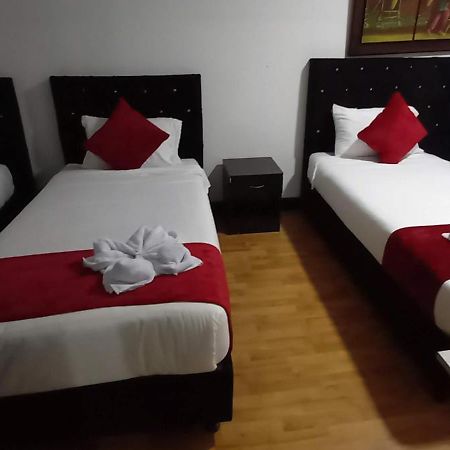 Aw Hotel American Travel Bogota Exterior photo