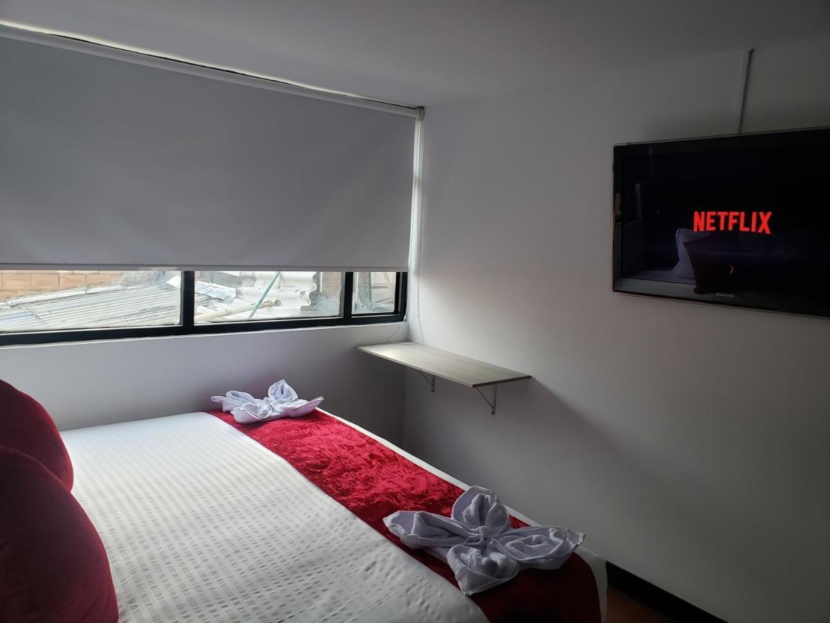Aw Hotel American Travel Bogota Exterior photo