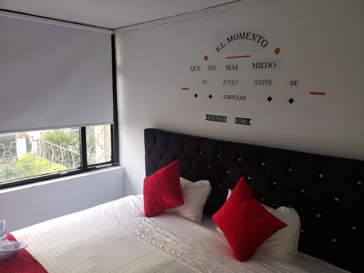 Aw Hotel American Travel Bogota Exterior photo