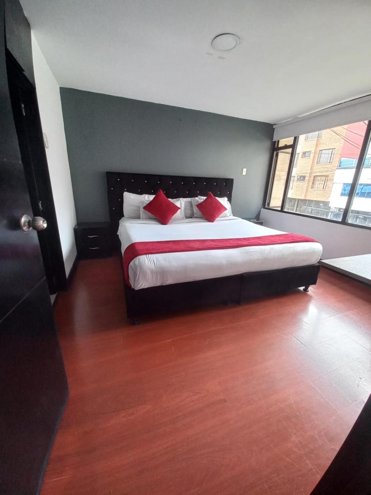 Aw Hotel American Travel Bogota Exterior photo